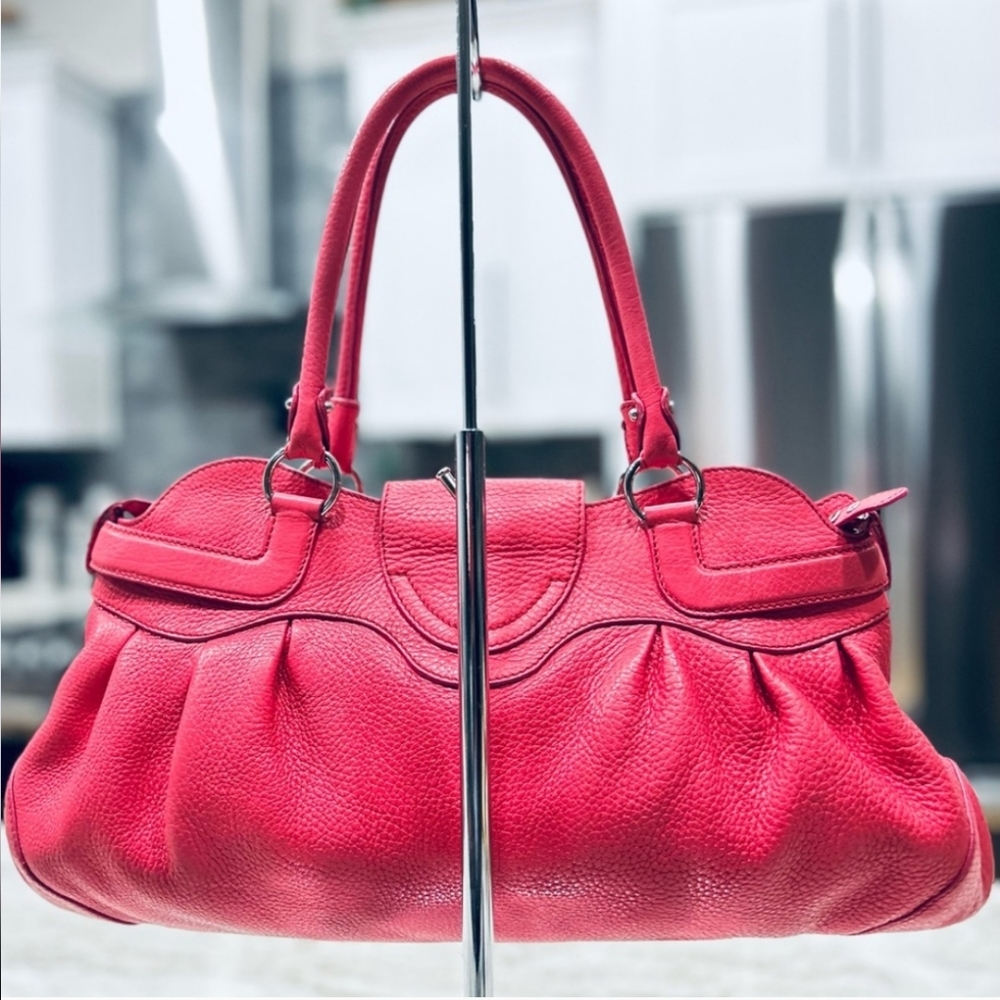 Salvatore Ferragamo Authentic Salmon Colored Pebble Grain Leather Bag - Picture 5 of 9
